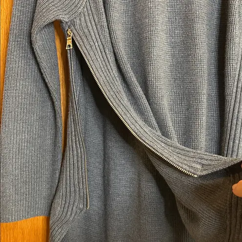 INC International Concepts Blue Sweater with Zipper Details Size undefined