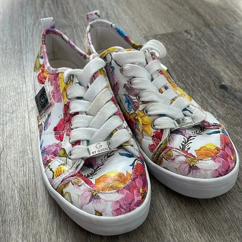 G by Guess Guess Floral Leather Shoes “Mallory” Size 5.5