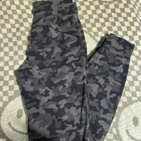 Lululemon  camo joggers size 2