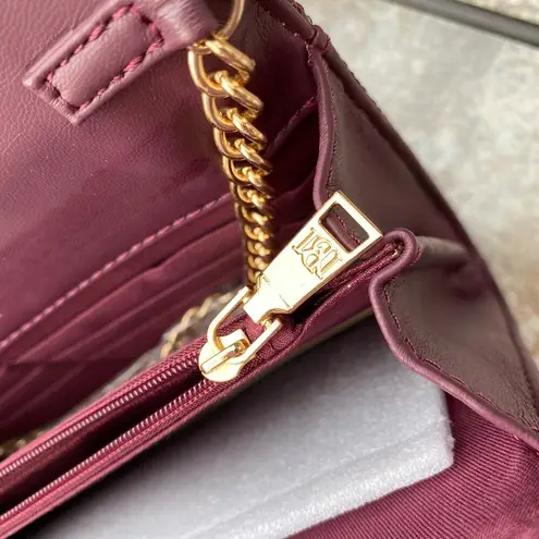 Badgley Mischka Plum Diamond Quilt Convertible Envelope Crossbody Bag $129 NEW