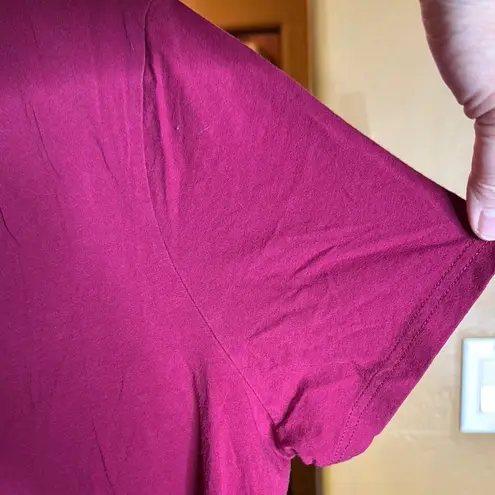 Duluth Trading Co Fuchsia Pink Relaxed Short Sleeve T