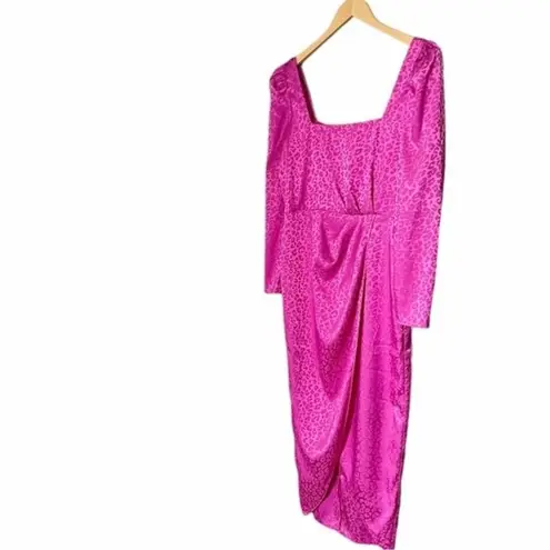 Saylor NWT  Satin Jacquard Midi Dress Magenta Pink Leopard Drapey Size Medium NEW