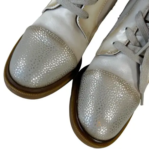 Hispanitas Janeth Cream CapToe Victorian Ankle Boots Size 6