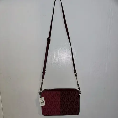 Michael by Michael Kors Jet Set Lg Crossbody in Mulberry Multi Signature Logo Pink