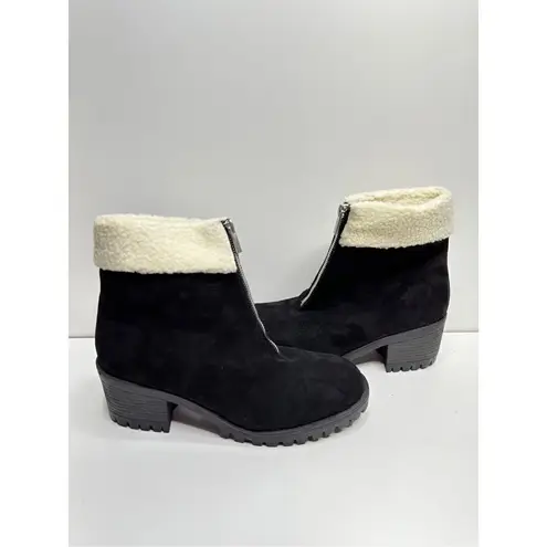 Bella Vita Cable Lug Black Booties Faux Shearling Size 8.5 New