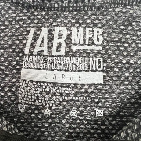 IAB MFG Women's Full Zip Athletic Wear Jacket Size Large Gray