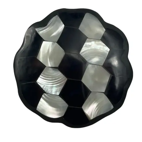 Vintage Black & White Mother Of Pearl Mosaic Brooch With Scalloped Edge