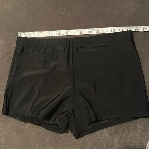 Women’s 2 Piece Swimsuit Black and White Floral Design Tankini Size 12 NEW