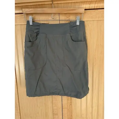 Mountain Hardwear Dynama Skirt Small Gray Lightweight Nylon Elastane Hike Travel
