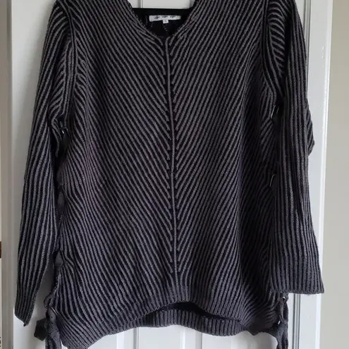 eight eight eight Sweater