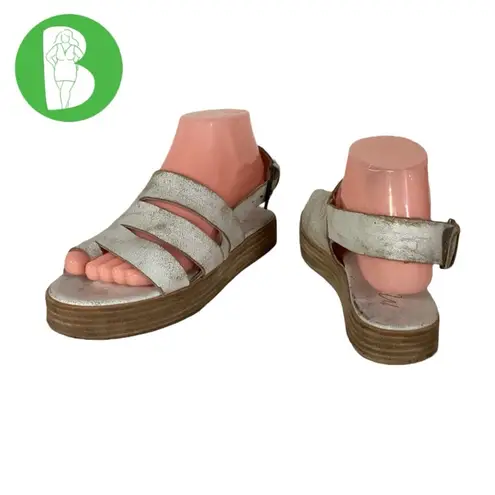 Matisse Footwear MATISSE "HOLLAND" BEIGE DISTRESSED LEATHER STACK HEEL SANDALS (7)