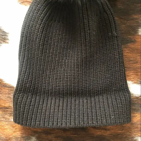 New Beanie Single Pom