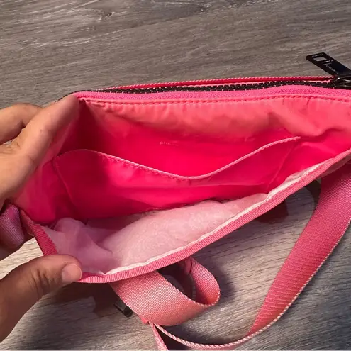 Lululemon  Free Spirit Bag Neon Pink