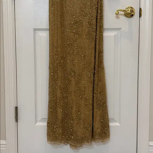Mac Duggal NWT 5504 Gold Long Sleeve Embellished Gown Size 10