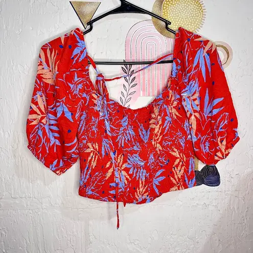 Lost + Wander 64. NWOT Still On Vacay SMOCK TOP MEDIUM / PTP:15" /LENGTH:9"