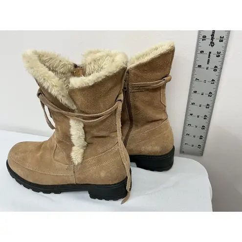 Isotoner Womans Miranda Size 8 Beige Lined Zip Chunky Heel Winter Boots