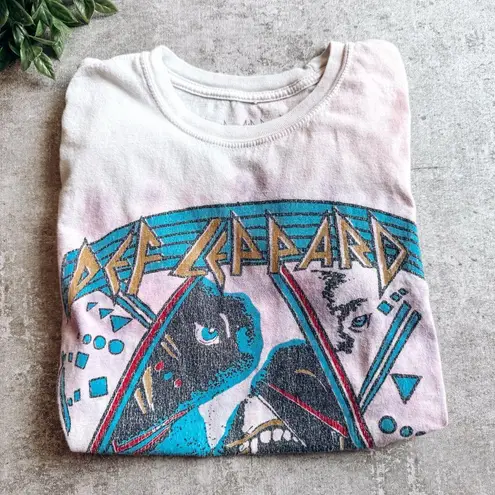 Def Leppard Pink Tie Dye Graphic Short Sleeve Tee Size Medium