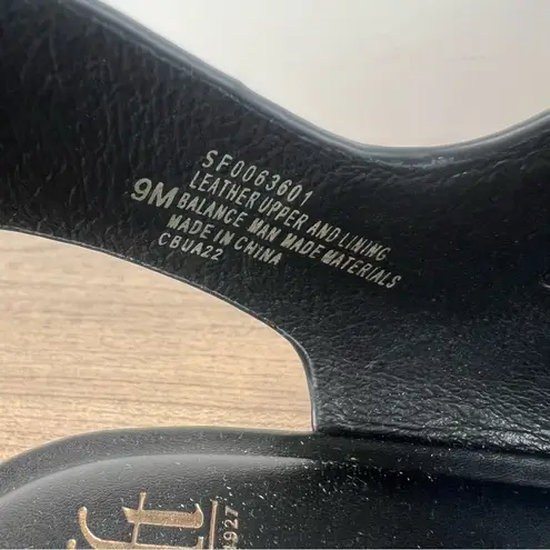 Sofft Faedra Women's Black Leather Sandal Size 9 SKU#24470