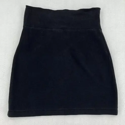 Twenty One Women's Black Mini Skirt Small Petite