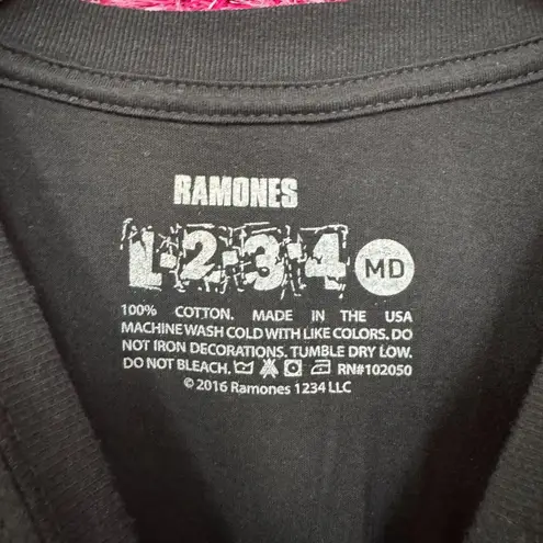 The Ramones Presidential Band Seal Logo Punk Rock Band Tee M