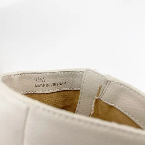 Linea PAOLO Rad Ivory Ankle Boot Square Toe Low Heel Womens Size 8.5 Winter Fit