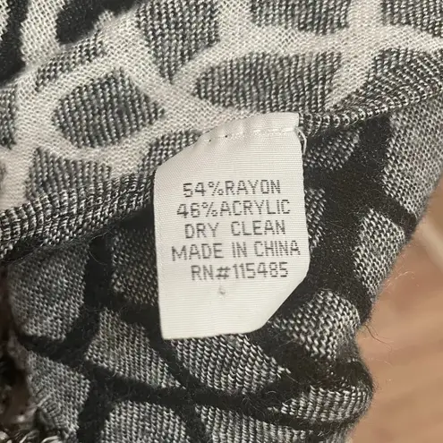 Isa & Stef Womens Fringe Scarf Business Casual