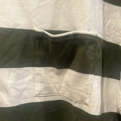 Time And Tru NWT   womens striped short  sleeve shirt size large (12/14) .