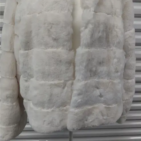 Donna Salyers Fabulous Furs Ivory Faux Fur Jacket 3X Plush Soft Luxe Winter Coat