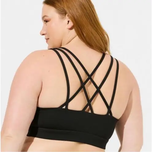 Torrid  Low Impact Wireless Lattice Back Active Sports Bra Size 4 4X Black