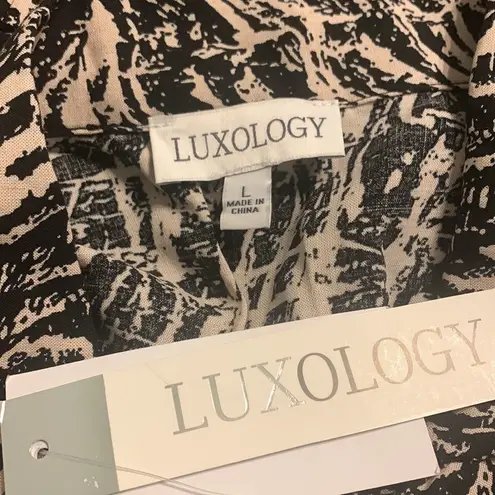 Luxology  Short Sleeve Printed Romper