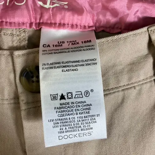 Dockers Womens Khaki Pants Size 16M Beige Chino Casual Cotton Blend