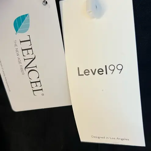 Evereve Level 99 at Bette Seamed Pant Crop Trousers Size 24