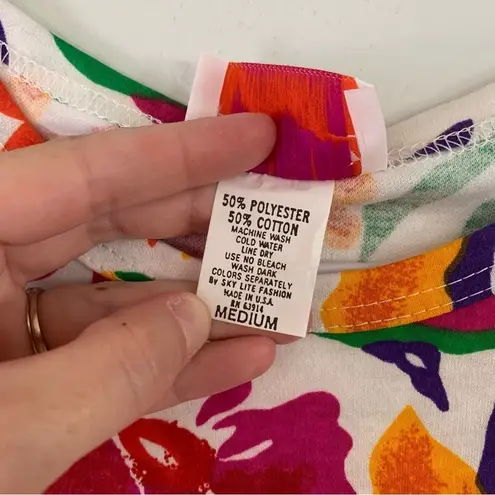 Vintage 1980s Artsy Abstract Tropical Floral Print Jersey Knit T Shirt Size M Pink Size M