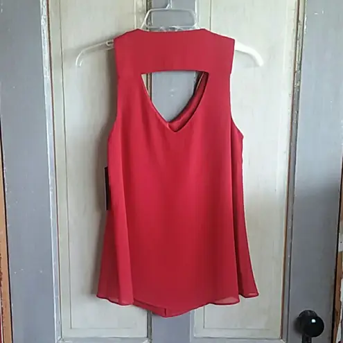 A Byer NWT A. BYER dressy flowy tank with necklace