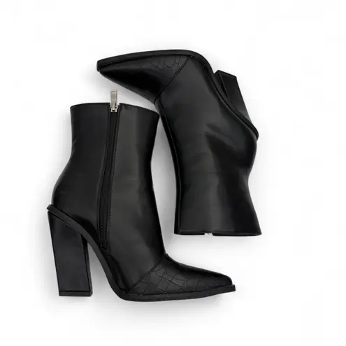 Raid Wide Fit Black Heeled Boots with Croc Tip Toe Size 5.5