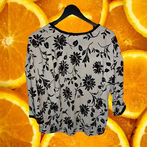 Cathy Daniels Cathy‎ Daniels Cardigan White/Black Florals and Trim with Red Accents Size Large