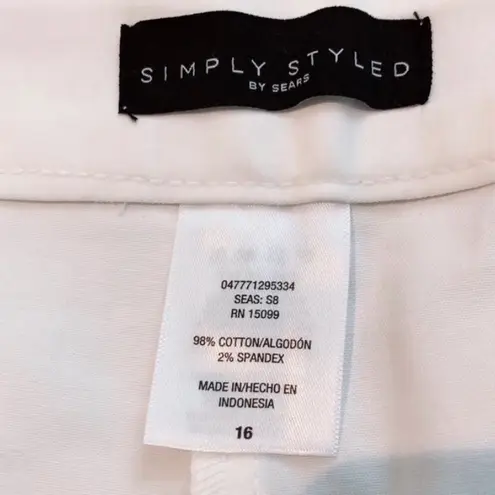 simply styled White Slim Leg Suited Pants Size 16 NEW