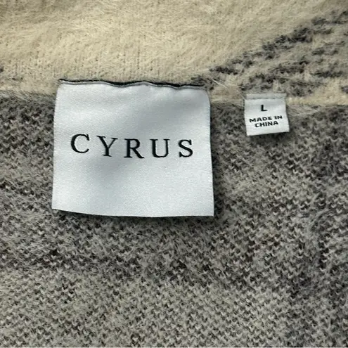Cyrus NWT Women’s Size L Munich Plaid Cream Gray Plaid Open Front Mink Coat