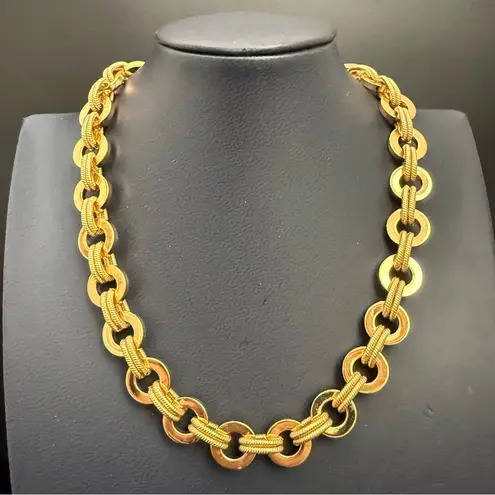 St. John Vintage  Gold Tone Chunky Chain Link Statement 16”-19” Necklace 93.4g. thumbnail 3