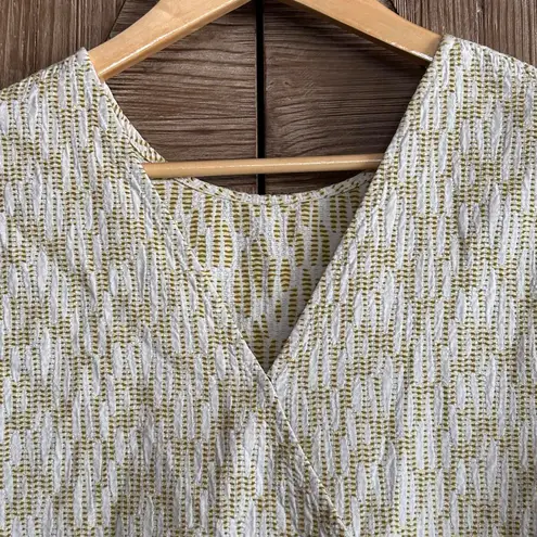 REI Womens White Cap Sleeve Top V Neck Size S Activewear