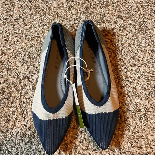 Serra Flats Knit Pointed Toe Comfort Slip On Shoes Blue Beige Size 7