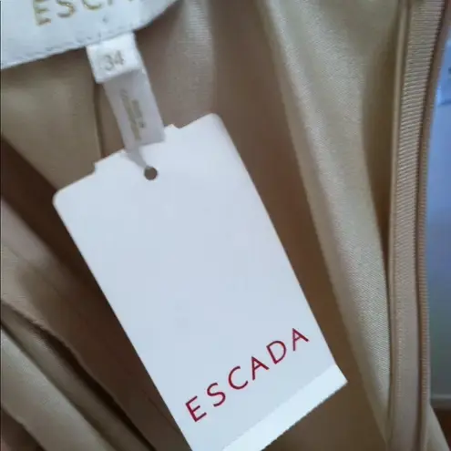 Escada skirt size 34 small S NEW WITH TAG silk wool Beautiful Versatile Beige