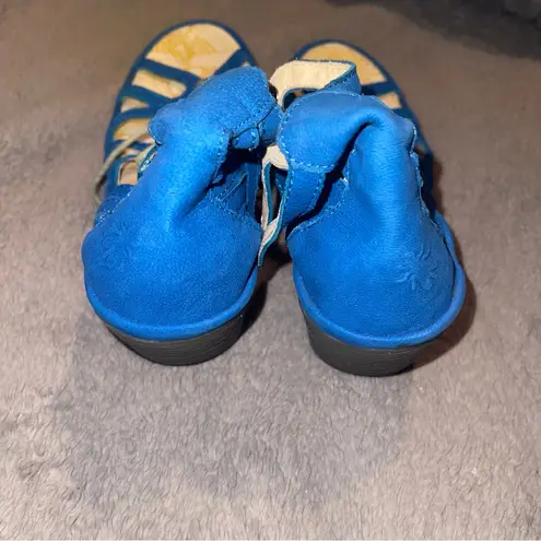 Fly London Blue Sandals with Strappy Design and Open-Toe Style size 7.5