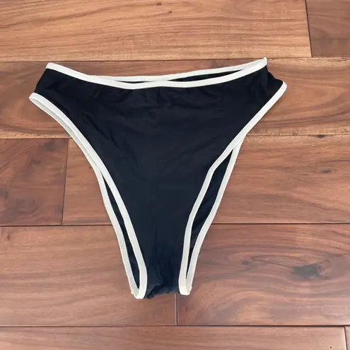 Lulus  High Waisted Bikini Bottoms Black White Trim Style LU26333 Size M thumbnail 2