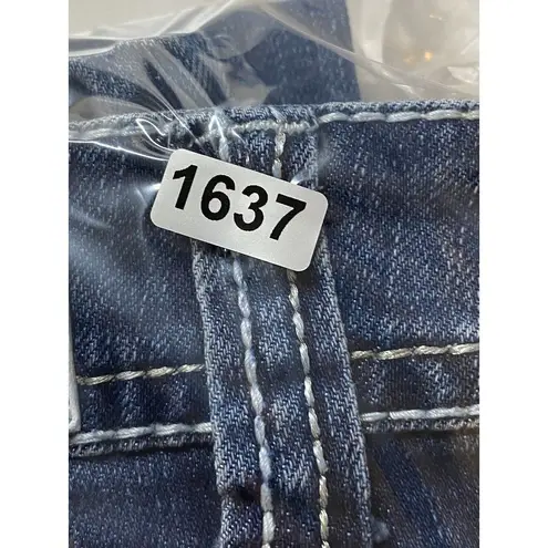 Shyanne Jeans Women's 39 Medium Wash Blue Embroidered Pockets boot cut