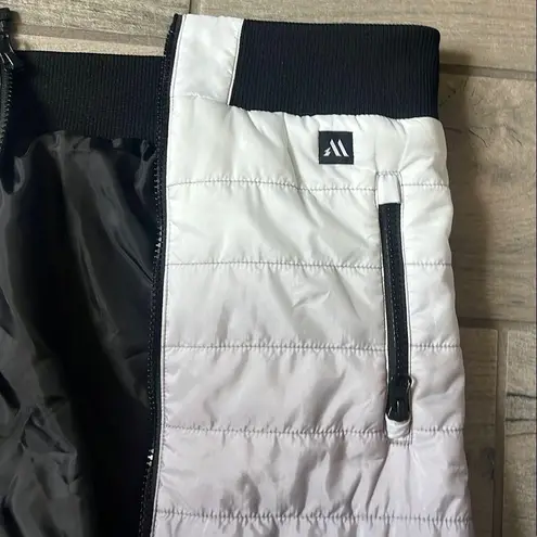 Raiders Black and Gray Puffer Jacket with Gradient Design