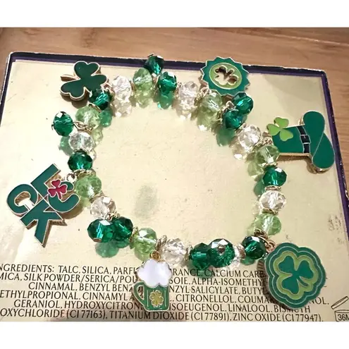 St Patricks Day Charm Bracelet Stretch Shamrocks Luck Leprechaun Hat Bee… Gold