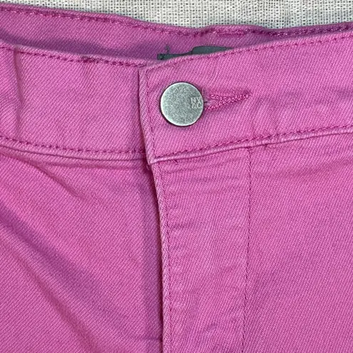 New York & Company | Bubblegum Pink Denim Shorts | Size 6