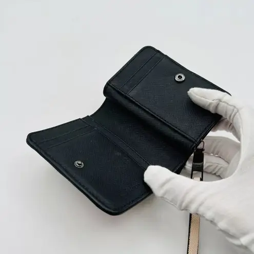 Marc Jacobs Marc Jacob’s small zip wallet EUC