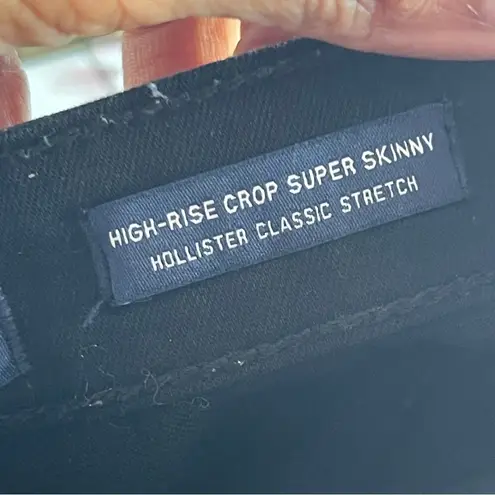 Hollister  | Black Distressed High Rise Crop Super Skinny Jeans Sz 26